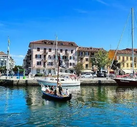 & Sea Apartment *